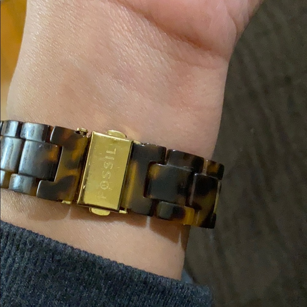 Tortoise Shell Fossil Watch - Picture 2 of 4